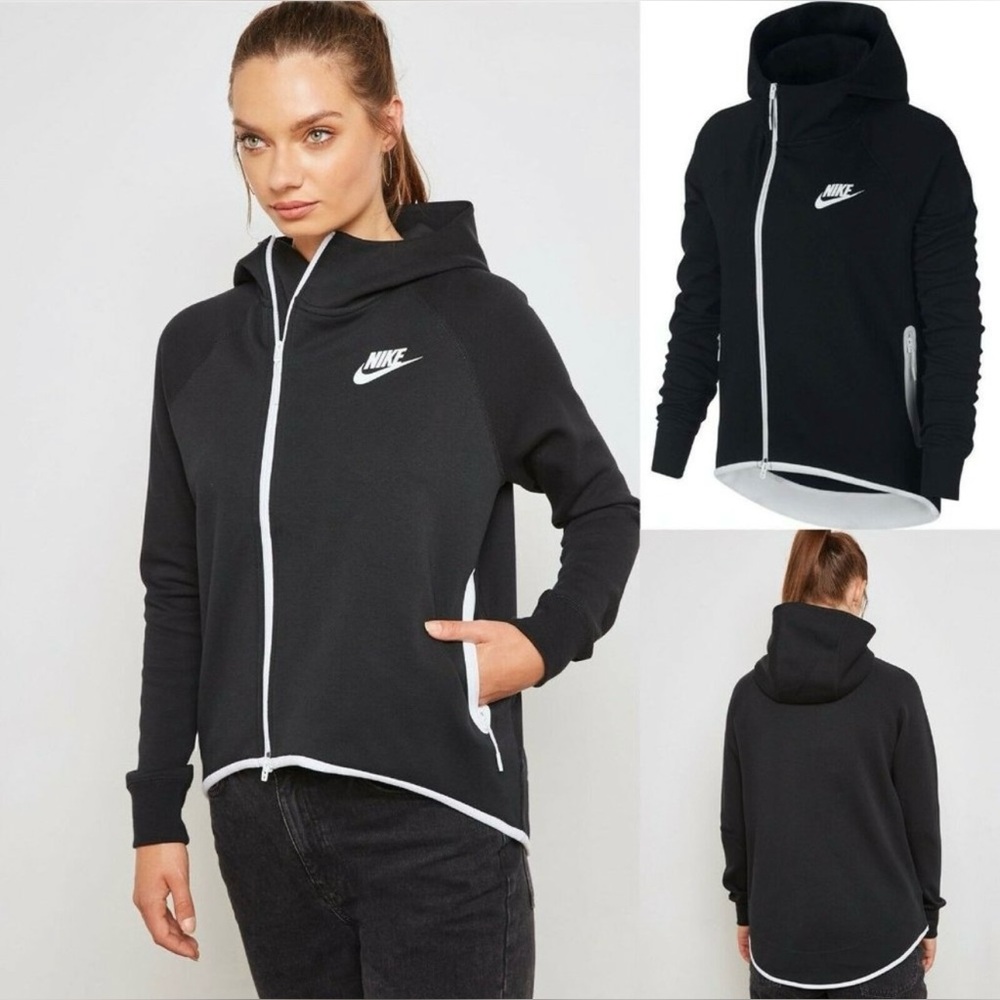 🛍️Any 5 items for $15 🛍️ Nike Women's tech fleece oversized Zip-Up Hoodie